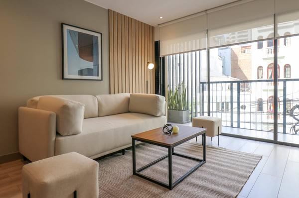 Cozy 2BR with Balcony in the Heart of Miraflores